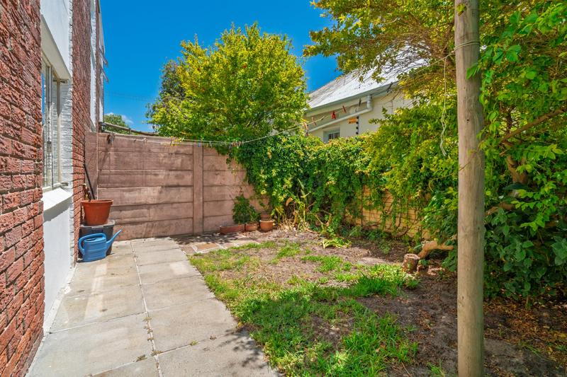 2 Bedroom Property for Sale in Harfield Village Western Cape